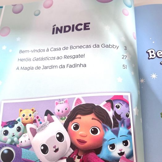 Portuguese Gabby's Dollhouse Book - Five Minute Stories