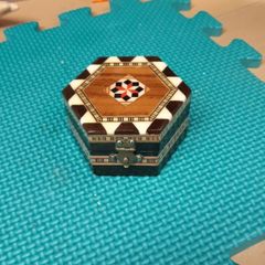 Trinket box inlaid