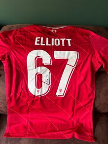 Harvey Elliott signed Liverpool jersey