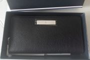 New Tommy Hilfiger Wallet