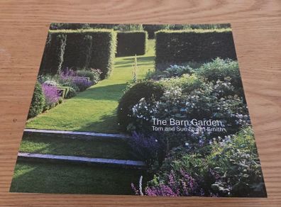 The Barn Garden: Making a Place,Tom Stuart-Smith, Sue Stuart-Smith garden design book