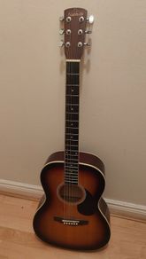 Nashville Acoustic Guitar