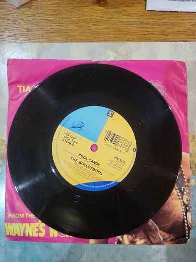 Tia Carrere Ballroom Blitz 7 inch 1992 Waynes World W0105