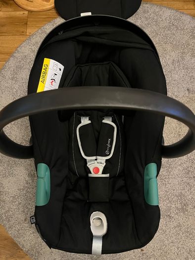 Car Seat with Base . Cybex Aton. B2 . R129