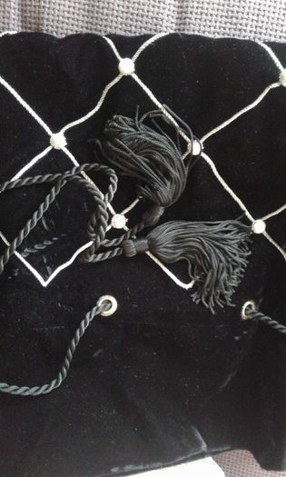 Vintage Hamper Black Velvet Bag