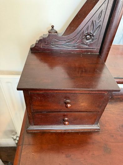 antique dressing table