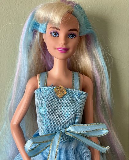 Barbie, Extra long Hair in Blue Dress