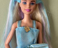 Barbie, Extra long Hair in Blue Dress