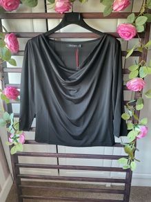 top Bnwt cowl draped neckline top baloot size 12