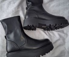 carvela chunky boots 7