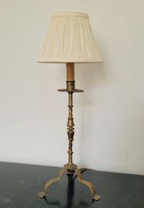 Vintage ornate brass candle table lamp