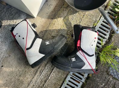 snowboard boots