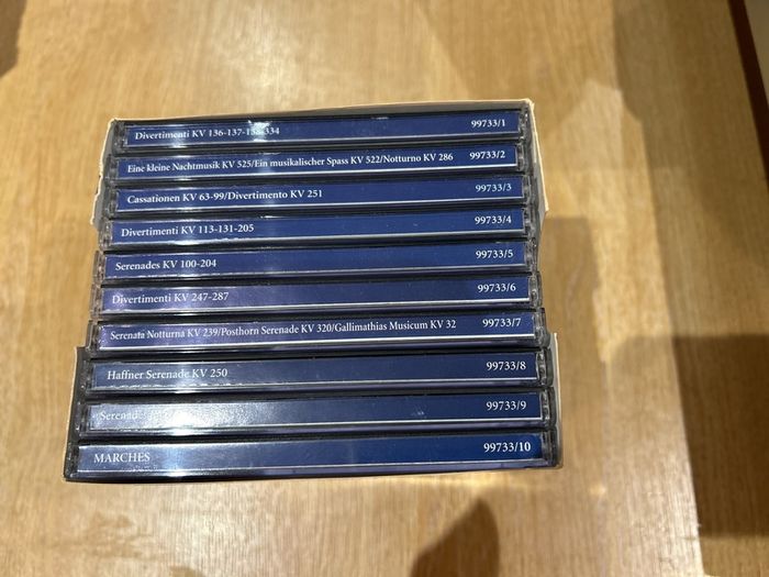 Mozart Edition - Volume 22 - Serenades & Divertimenti