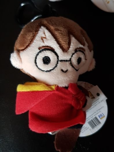 set of 4 harry potter keyrings