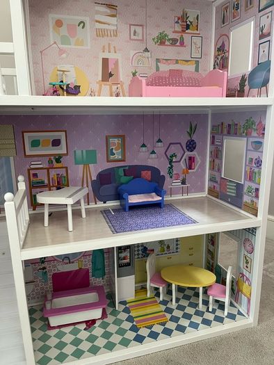 Large 3 Storey Dollhouse with Furniture