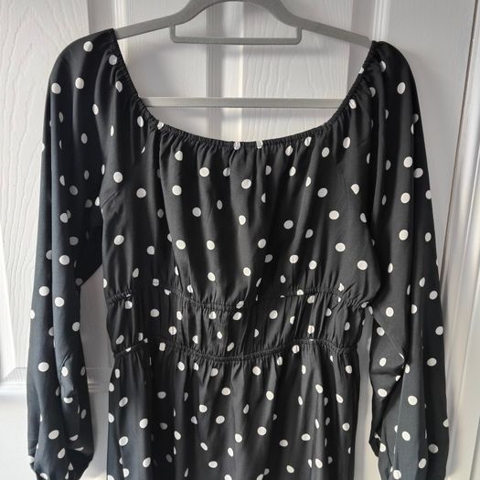 Polka dot Open shoulders long sleeve Dress, size 12