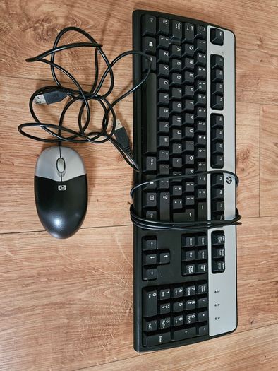 HP wired keyboard and mouse, excellent condition