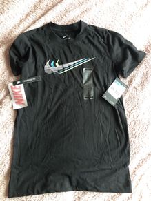 boys/girls  Nike t-shirt