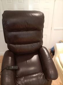 Lazyboy Electric chair with lift assist