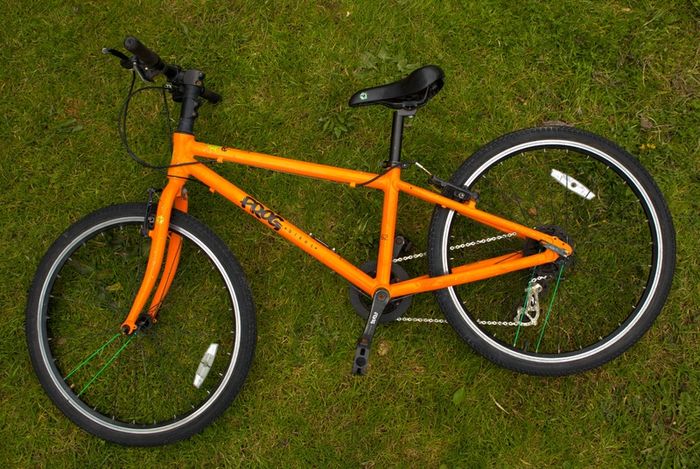Frog 69 Hybrid 26 Kids Bike New Chain Tubes Ready To Ride