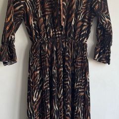 Pala D'oro brown pleated dress size small