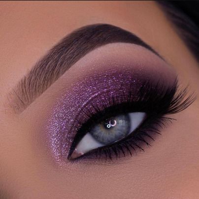 Free Sparkly Eyeliner + Amazing Eyeshadow Palette + other makeup available