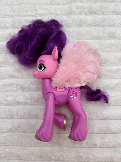 My Little Pony A New Generation Movie Singing Star Princess Petals approx. 7" Used Please see photos