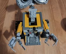 WAll-E robot
