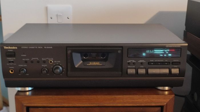 3 HEAD Technics RS-BX 646 tape deck. Like new, cleaned.