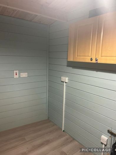 1 bed 1 bath log cabin