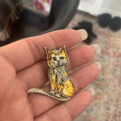 brooch