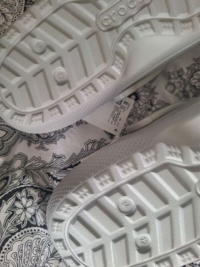 crocs size 12 mens