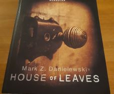 House of Leaves - Mark Z. Danielewski