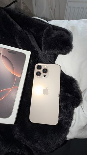 iPhone 16 pro max
