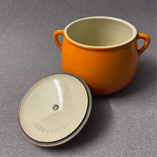 Le Creuset "Cousances " Burnt- Orange Cast iron pot with lid