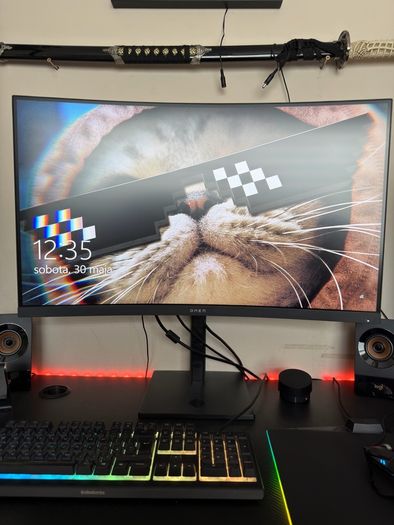 HP OMEN 31.5" QHD Gaming Monitor 165 hz
