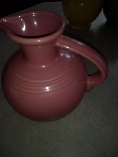 Set of 3 x 20.00 euro each large jug Fiesta made in USA.