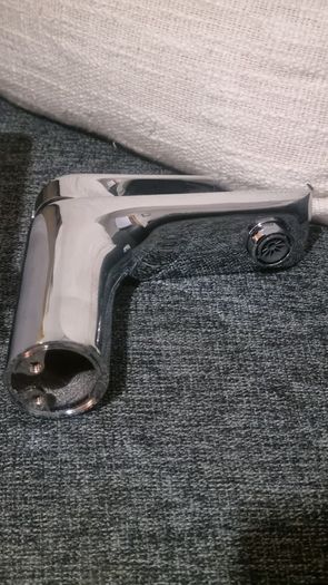 Bathroom or kitchen jasmin by sonas chrome taps with flexes new in boxes