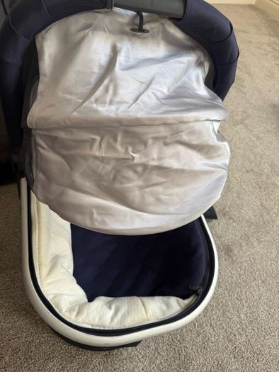 Uppababy vista basinet with rain cover fly cover had to storage and adapters for buggy to make it a double buggy