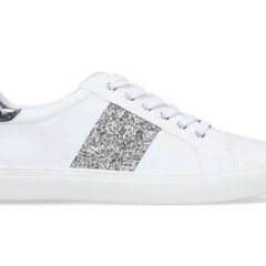 Carvela