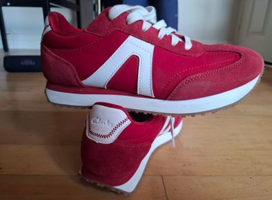Clarks trainers