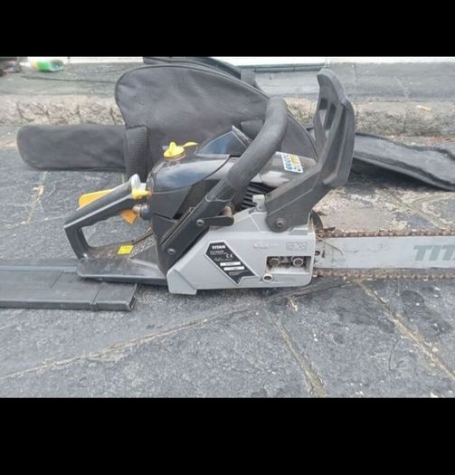 Titan chainsaw