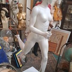 Running Female Mannequin