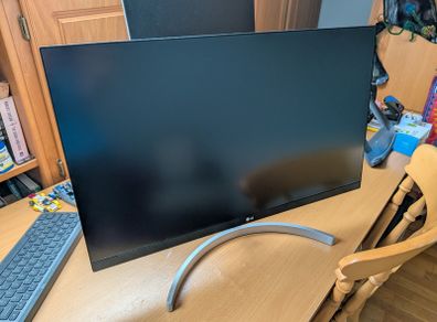 LG 4K 27" Monitor