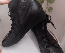 Converse Chuck taylor wedge boots size 7