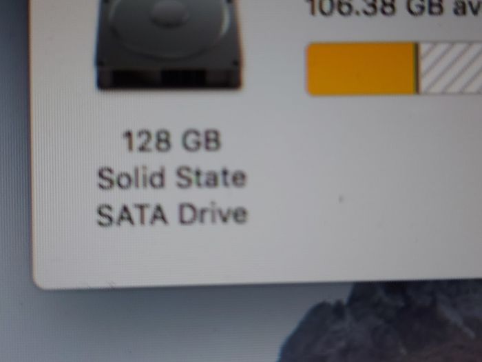 Apple MacBook Pro Model A1278, macOS High Sierra, Intel Core i5, 2.3GHz, 16GB Ram, 128GB SSD, Keyboard issues