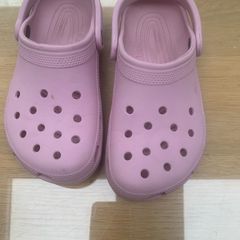 Crocs  Size 4