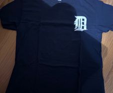 Detroit tigers baseball T-shirt