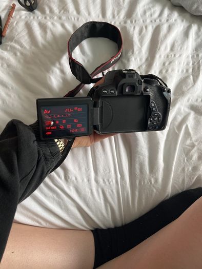 Canon 700D 18-55mm lens