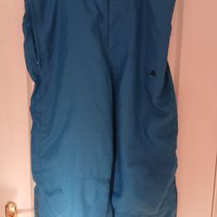Adudas 3/4 Length Shorts UKXL